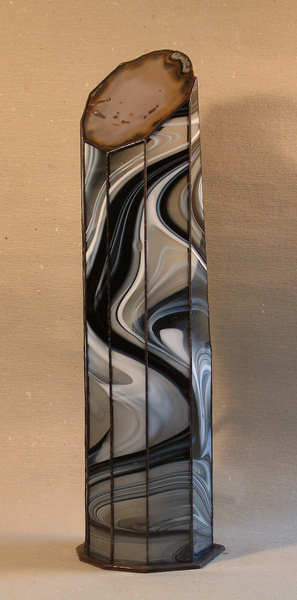 Lampada Modern Light non illuminata, vista da destra