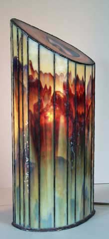 lampada colonna fuoco illuminata