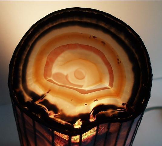 L'agata nella Lampada Fuoco Fumoso illuminata