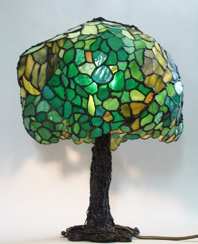 Lampada la quercia illuminata